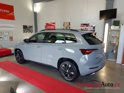 Škoda Karoq - Vícekrokové leštění a ochrana laku