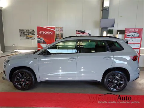 Škoda Karoq - Vícekrokové leštění a ochrana laku