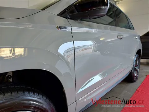 Škoda Karoq - Vícekrokové leštění a ochrana laku