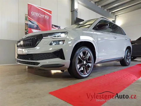 Škoda Karoq - Vícekrokové leštění a ochrana laku