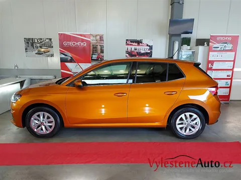 Škoda Fabia - Vícekrokové leštění a keramická ochrana laku