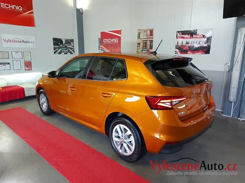 Škoda Fabia - Vícekrokové leštění a keramická ochrana laku