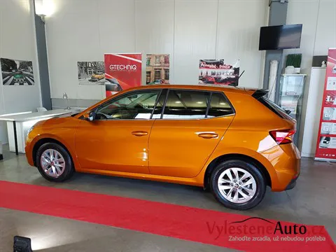 Škoda Fabia - Vícekrokové leštění a keramická ochrana laku