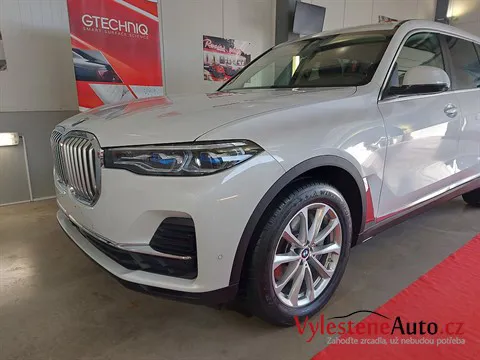 BMW X7 - Leštění a keramická ochrana laku