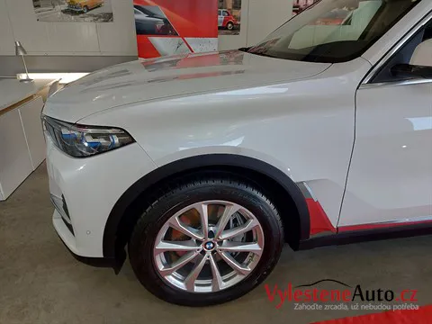 BMW X7 - Leštění a keramická ochrana laku