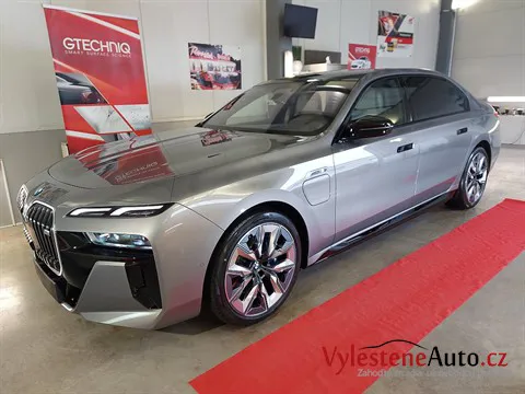 BMW 760e - Leštění a keramická ochrana laku