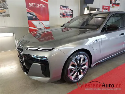 BMW 760e - Leštění a keramická ochrana laku