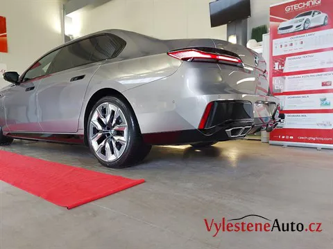 BMW 760e - Leštění a keramická ochrana laku