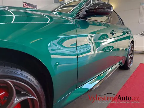 Alfa Romeo Giulia - Vícekrokové leštění a keramická ochrana laku