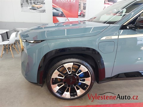BMW XM