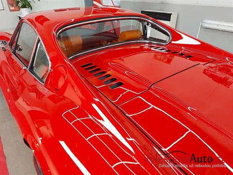 Ferrari Dino GT 1972 - Vícekroková renovace laku