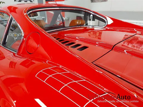 Ferrari Dino GT 1972 - Vícekroková renovace laku