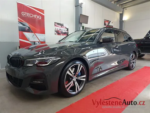 BMW 330d kombi - Vícekrokové leštění a keramická ochrana laku