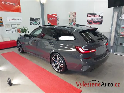 BMW 330d kombi - Vícekrokové leštění a keramická ochrana laku
