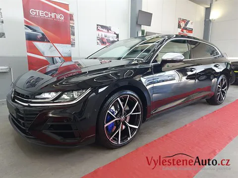 VW Arteon kombi R - Vícekrokové leštění a keramická ochrana laku