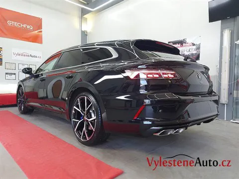 VW Arteon kombi R - Vícekrokové leštění a keramická ochrana laku