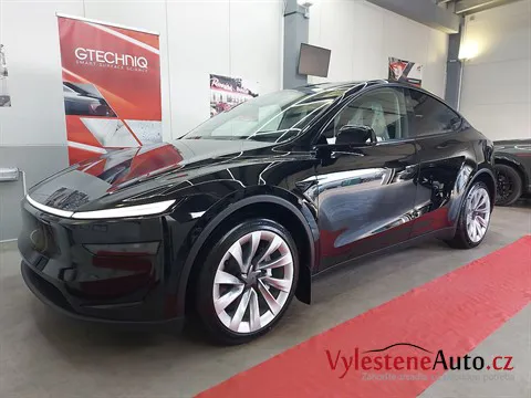 Tesla Model Y - Leštění a keramická ochrana laku