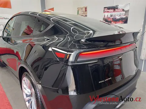 Tesla Model Y - Leštění a keramická ochrana laku