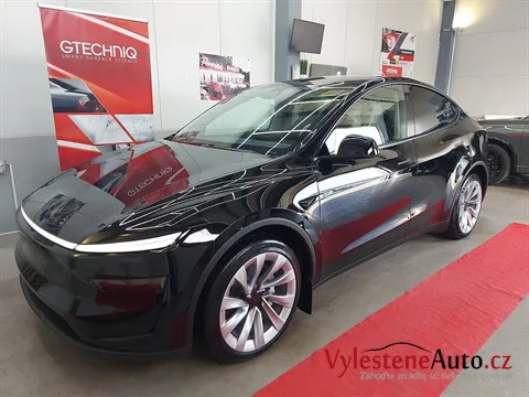 Tesla Model Y - Leštění a keramická ochrana laku