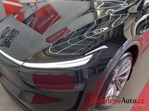 Tesla Model Y - Leštění a keramická ochrana laku