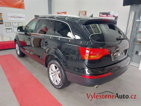 Audi Q7 - Vícekroková renovace laku