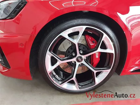 Audi RS4 kombi - Leštění a keramická ochrana laku