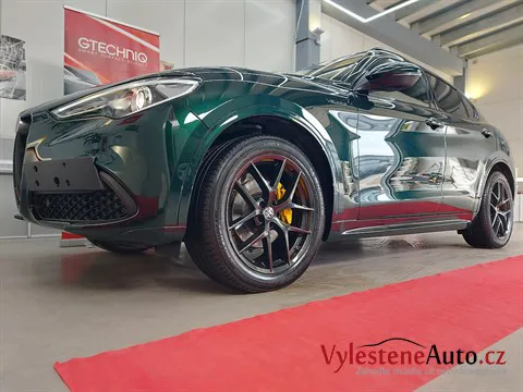 Alfa Romeo Stelvio - Vícekroková renovace laku