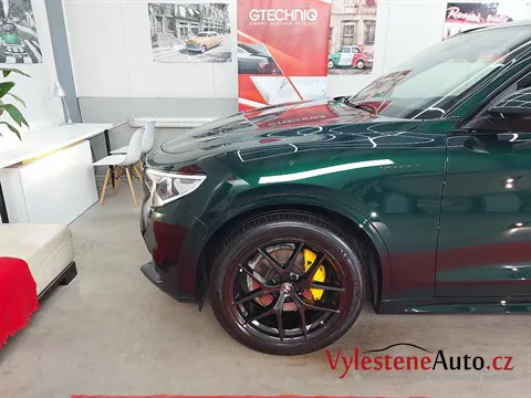 Alfa Romeo Stelvio - Vícekroková renovace laku