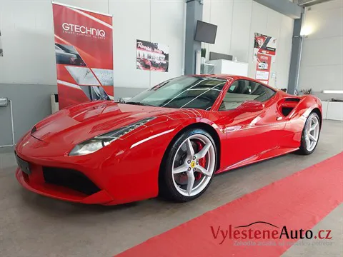 Ferrari 458 Italia - Vícekroková renovace laku