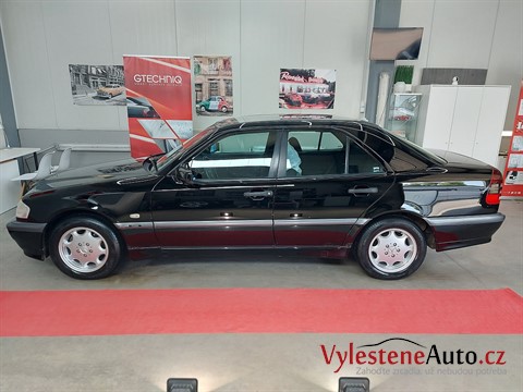 Mercedes C 200