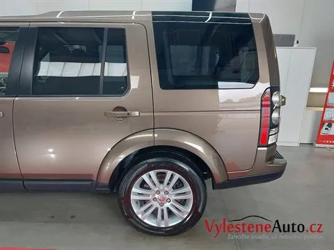 Land Rover Discovery - Vícekroková renovace laku