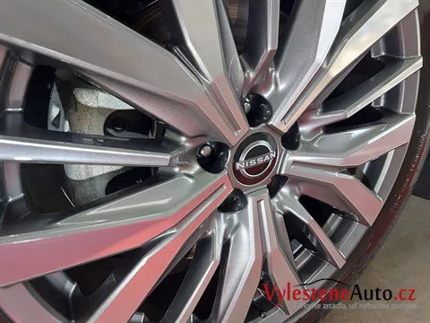 Nissan X-Trail - Leštění a keramická ochrana laku