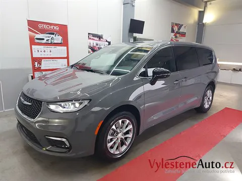 Chrysler Pacifica 3.6 V6 - Leštění a keramická ochrana laku