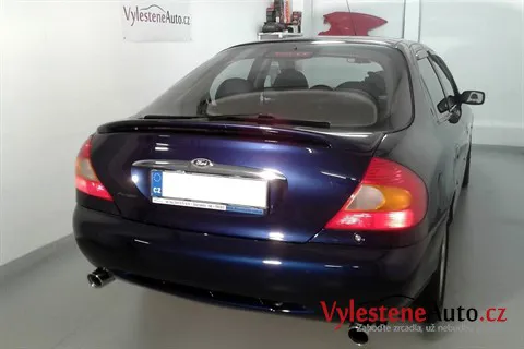 Ford Mondeo 2.5 V6 24V Ghia - Leštění a ochrana laku