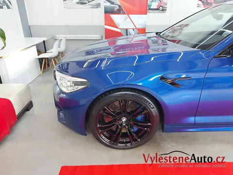 BMW M5 