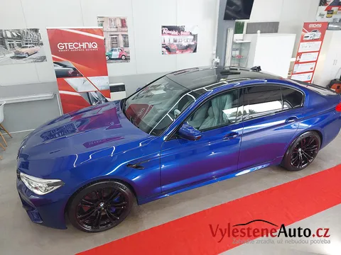 BMW M5 