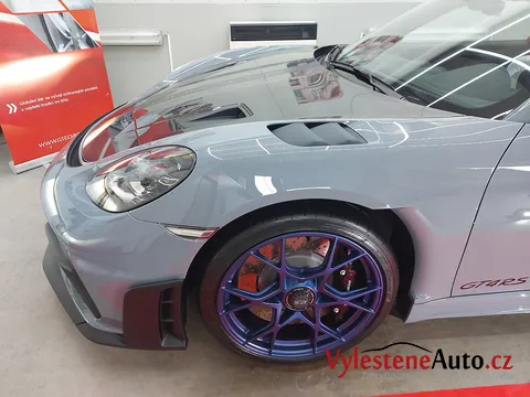 Porsche GT4 RS