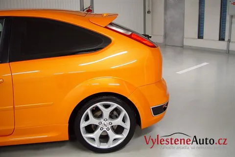 Ford Focus ST - Electric Orange - Renovace laku
