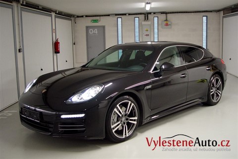 Porsche Panamera 4S