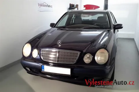 Mercedes E240 - Renovace laku