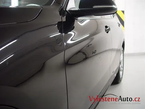 BMW X1 2.0d - Leštění laku