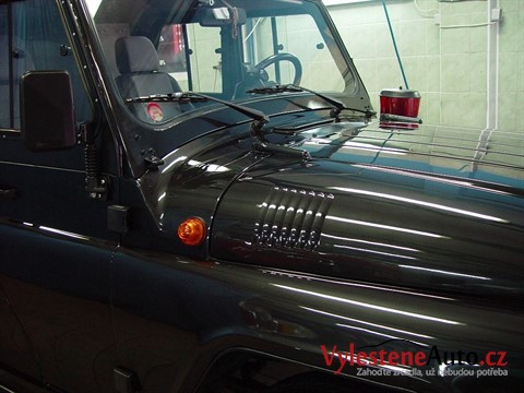 UAZ