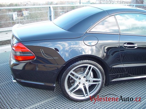 Mercedes SL63 V8 AMG 