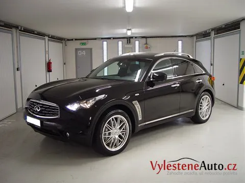 Infiniti QX70 - Renovace laku