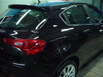 Alfa Romeo Giulietta - rozleštění a ochrana laku - detail 3