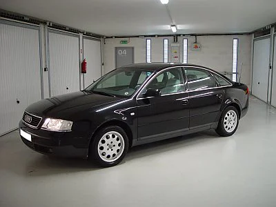 Audi A6 - rozleštění střechy a zadní kapoty - detail 1