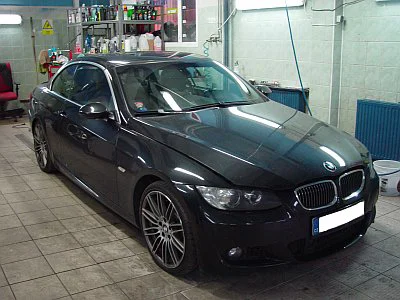 BMW 335i cabrio - leštění a ochrana laku - detail 1