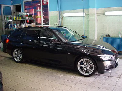 BMW 340i kombi - leštění laku - detail 19