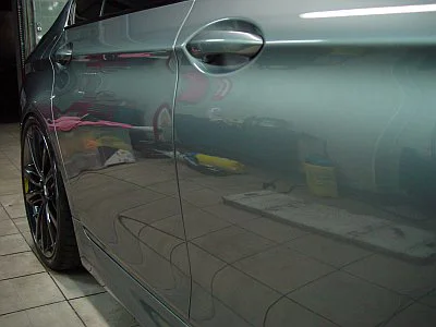 BMW 5 - renovace laku ve spolupráci s profesionálním servisem Auto - Mhill - detail 17