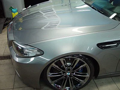 BMW 5 - renovace laku ve spolupráci s profesionálním servisem Auto - Mhill - detail 23